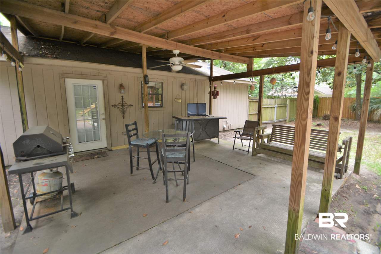 605 Mandrell Street Mobile, AL 36606 - Photo 2 of 25