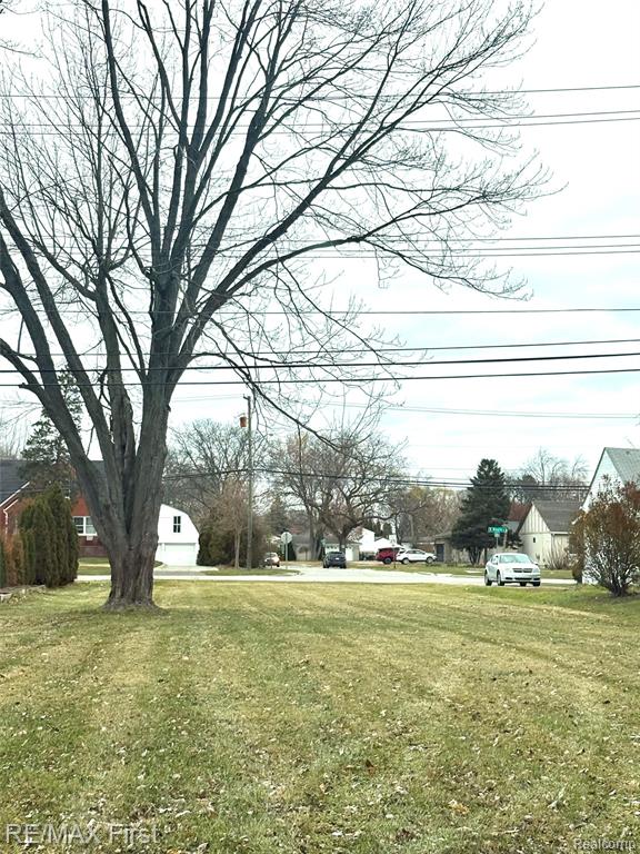 Vacant East Maple Road Troy, MI 48083 - Photo 2 of 3