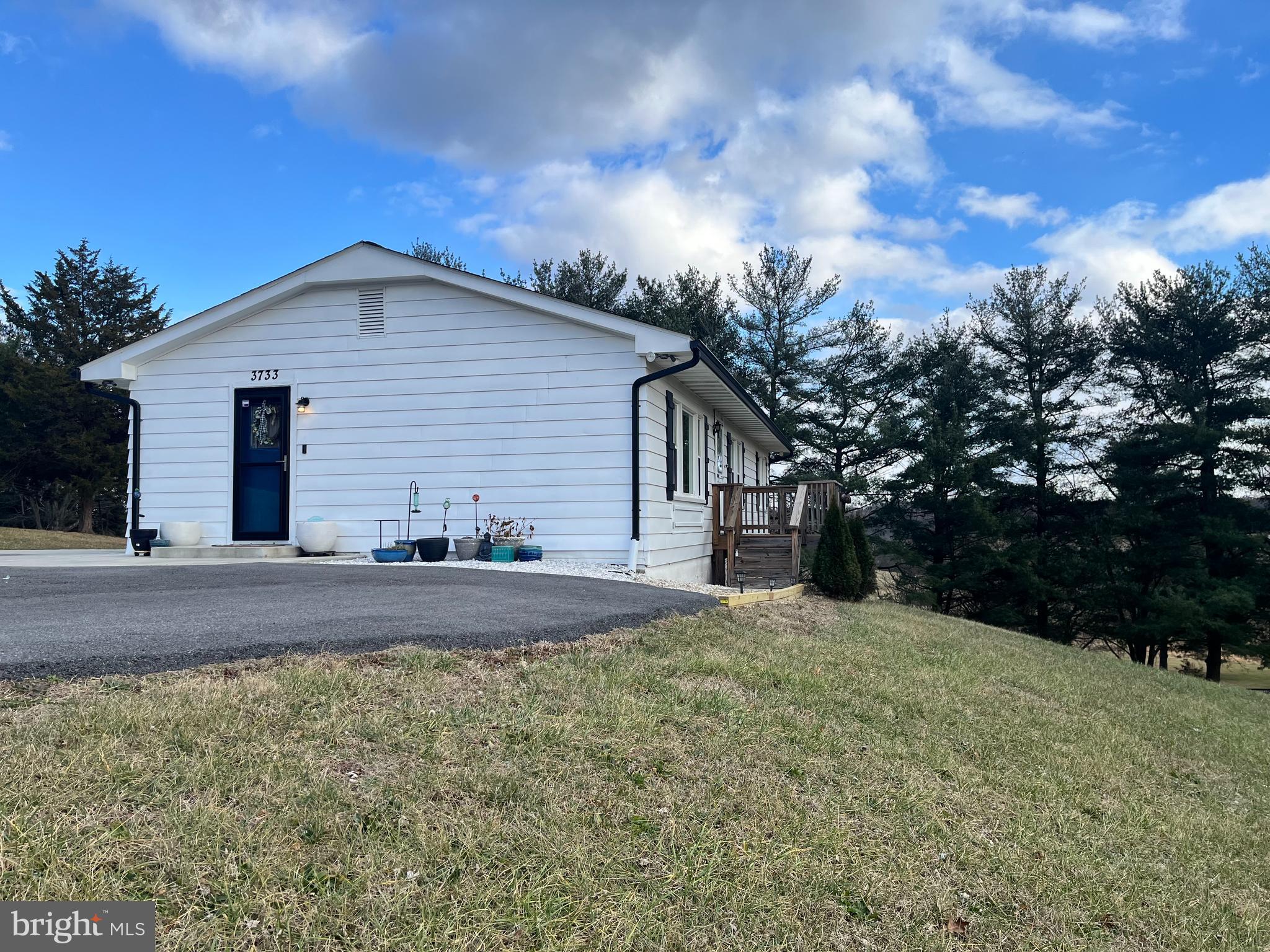3733 Ridge Road Westminster, MD 21157 - Photo 2 of 9 Tons of parking