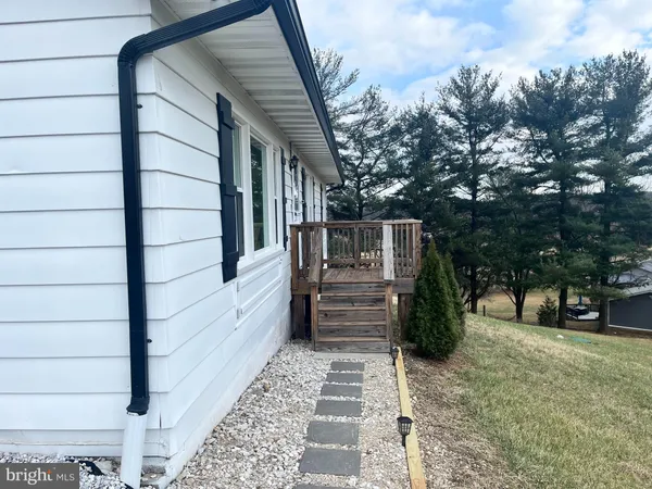 $2,450 | 3733 Ridge Road, Westminster, MD 21157