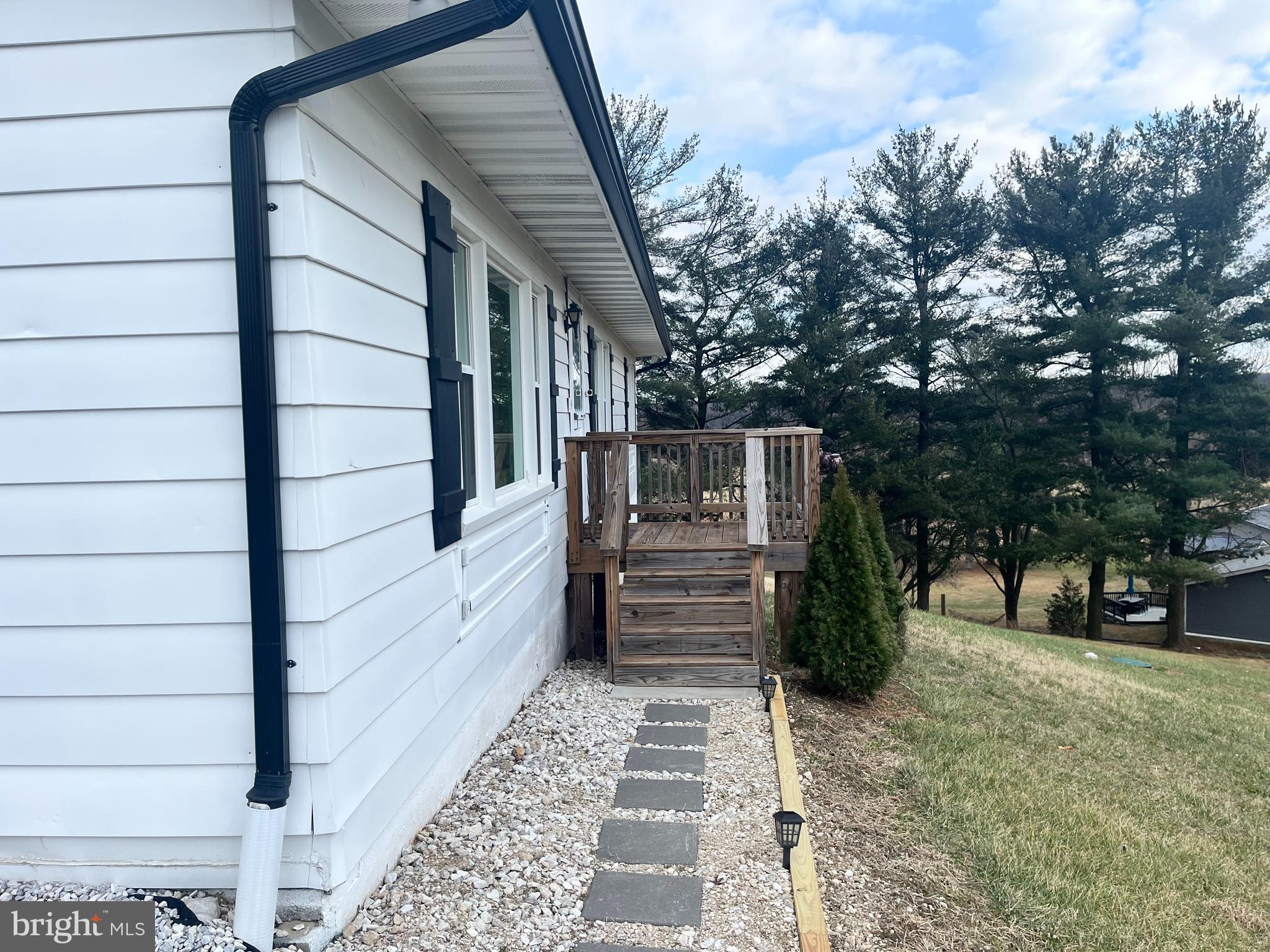 3733 Ridge Road Westminster, MD 21157 - Photo 3 of 9