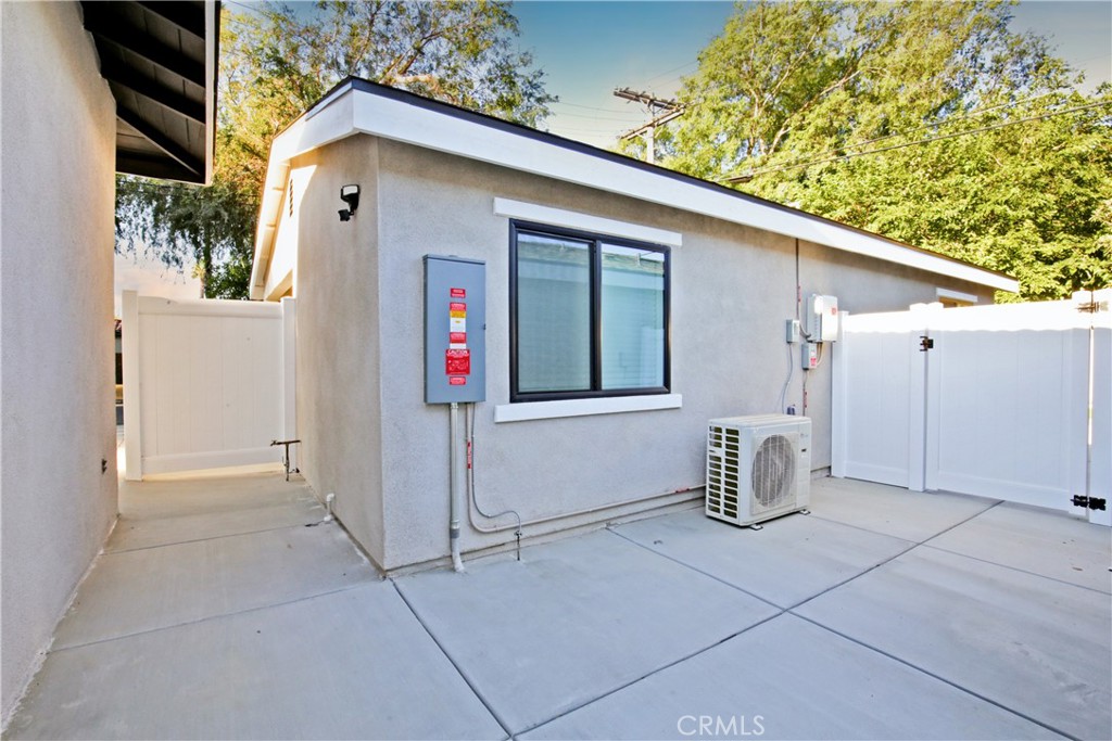6147 Palm Avenue Riverside, CA 92506 - Photo 12 of 13 a house with a outdoor space