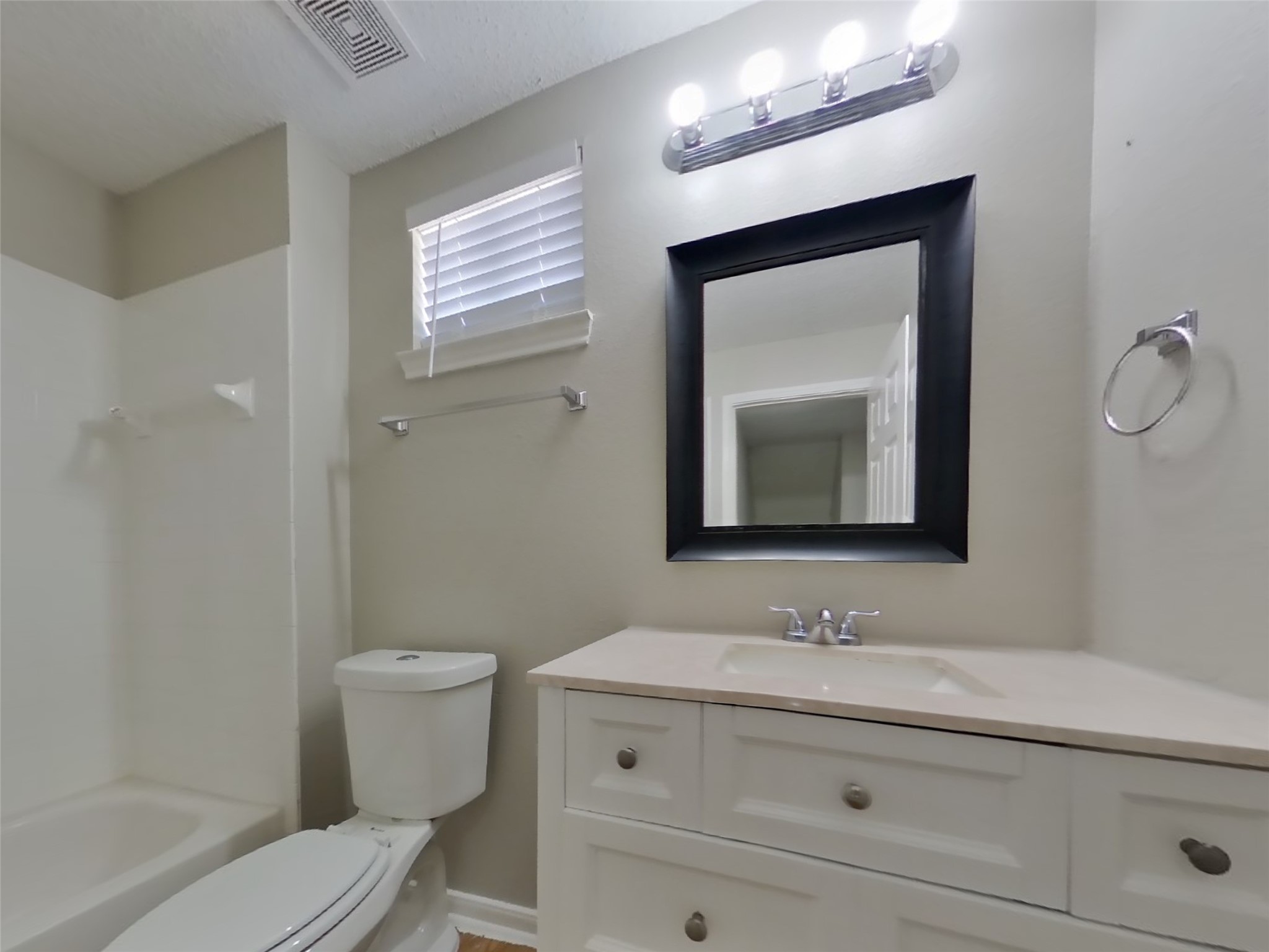 3126 Kelling Street Houston, TX 77045 - Photo 13 of 15