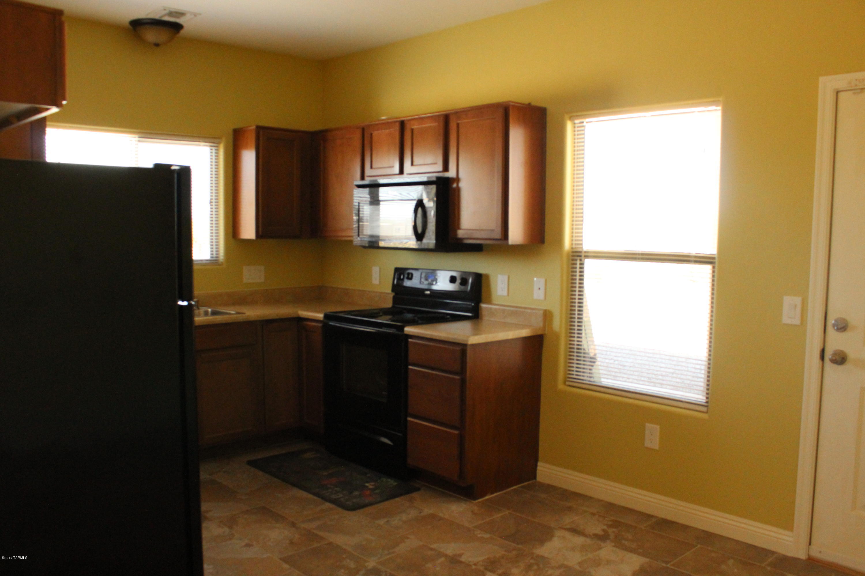17062 West Moore Road Marana, AZ 85653 - Photo 9 of 37 Gallery Image 9
