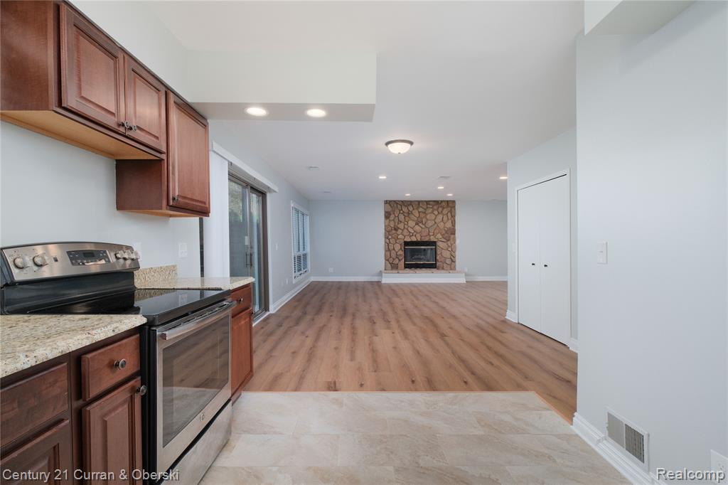 1083 North Livernois Road Rochester, MI 48306 - Photo 39 of 66