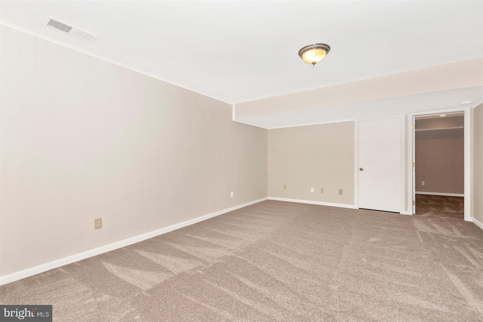 6 Ramsdell Terrace Gaithersburg, MD 20878 - Photo 16 of 29 Bedroom (Master)