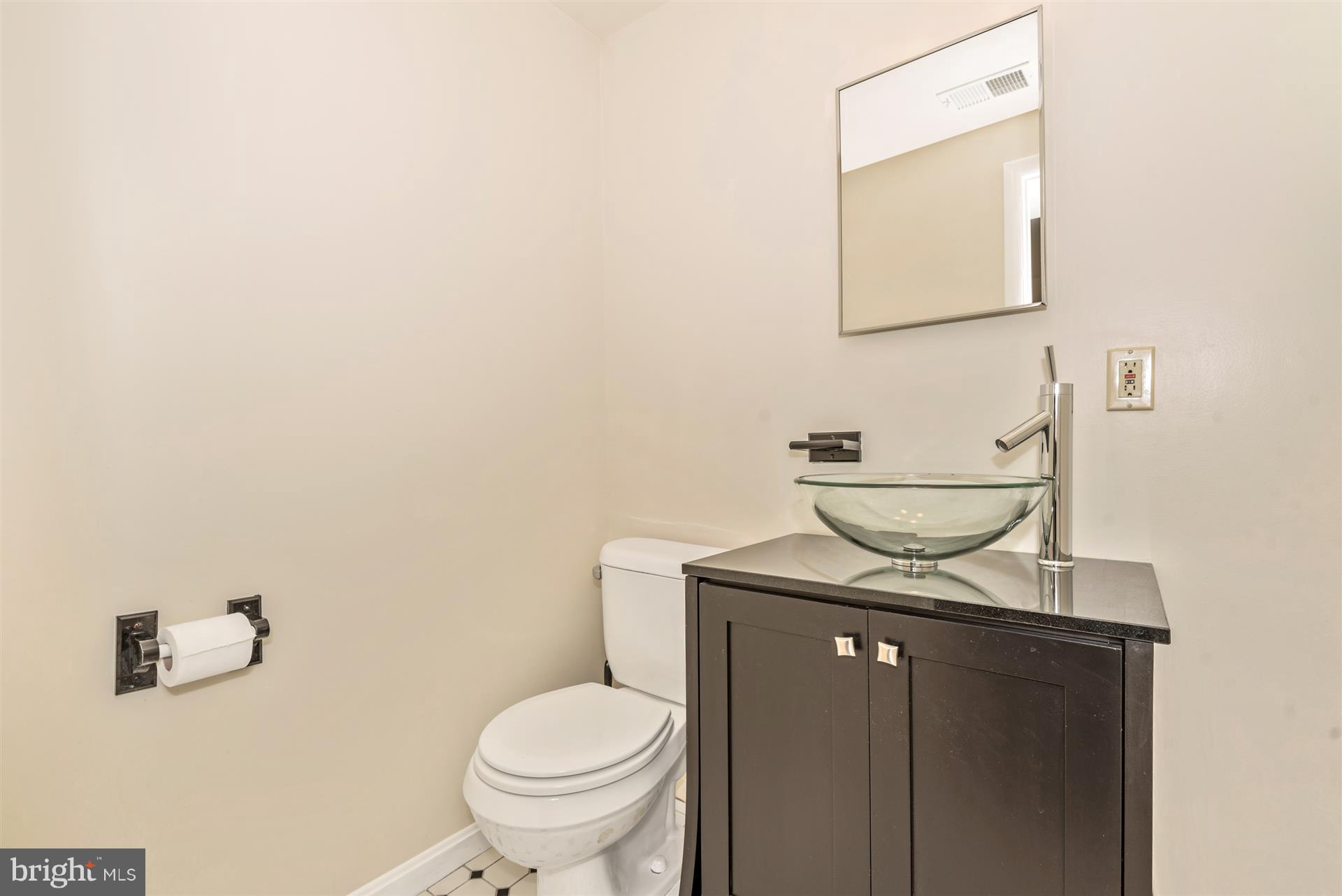 6 Ramsdell Terrace Gaithersburg, MD 20878 - Photo 18 of 29 Bath