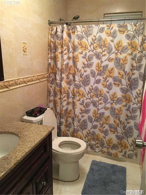 105-01 53rd Avenue Queens, NY 11368 - Photo 4 of 8 Bathroom1