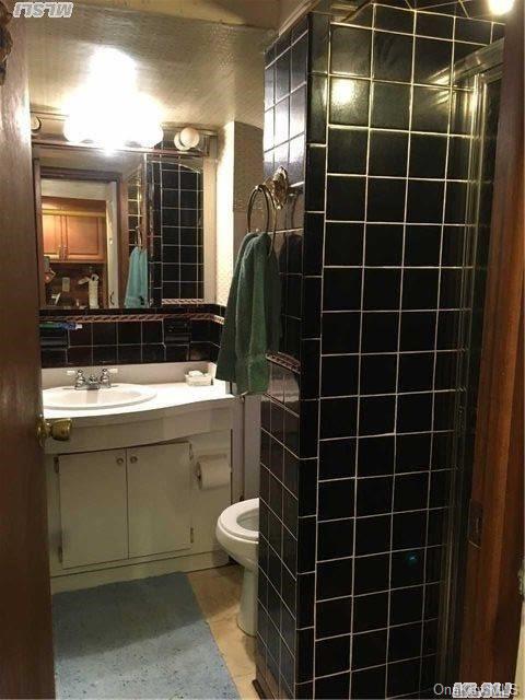 105-01 53rd Avenue Queens, NY 11368 - Photo 5 of 8 Barthroom2