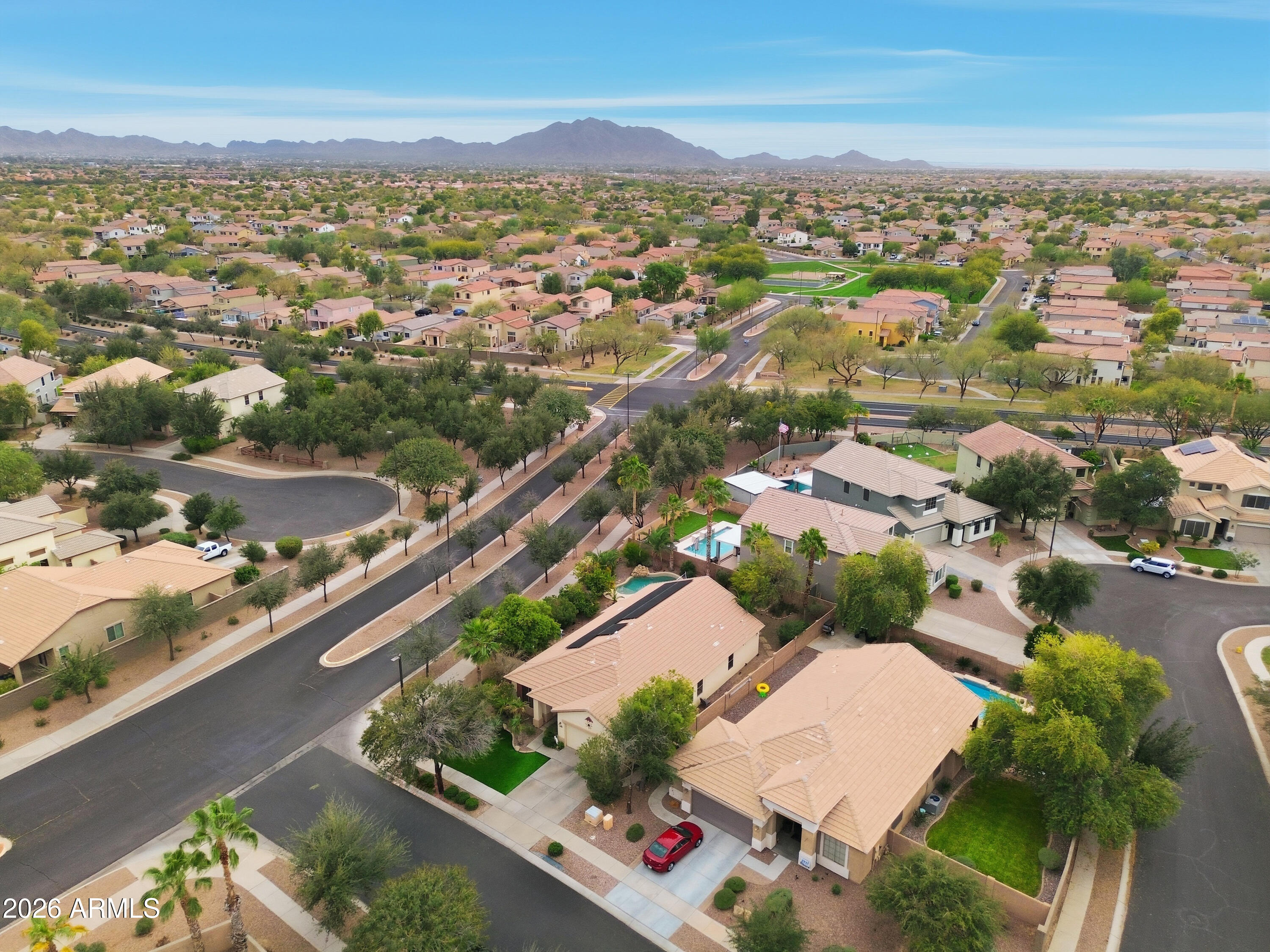 4210 South Splendor Place Gilbert, AZ 85297 - Photo 37 of 38 an aerial view of residential houses with outdoor space