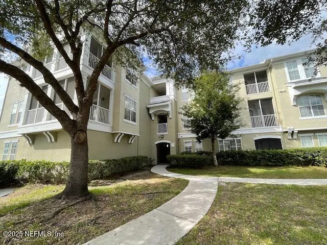$1,150 | 8290 Gate Parkway West, Unit 125, Jacksonville, FL 32216