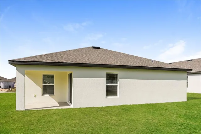 a front view of house with yard