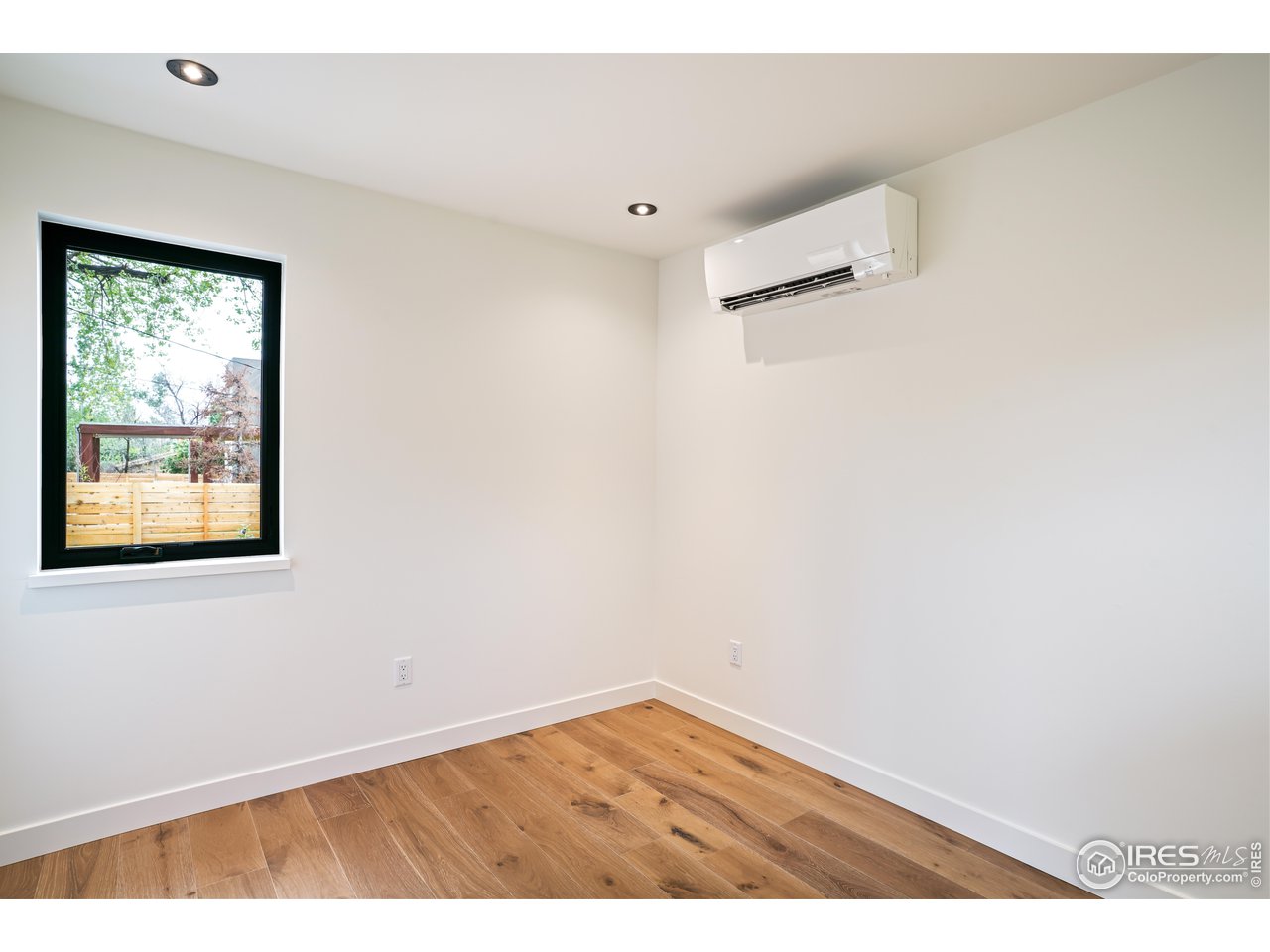 2125 Upland Avenue Boulder, CO 80304 - Photo 33 of 36 a view of an empty room with a window