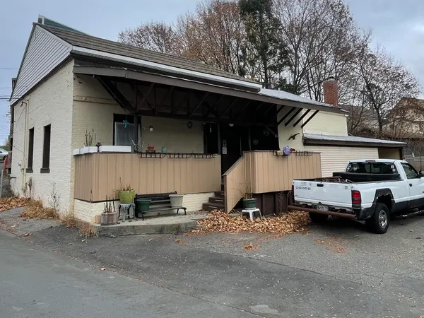 $120,000 | 15 Veteran Court, Waterville, ME 04901