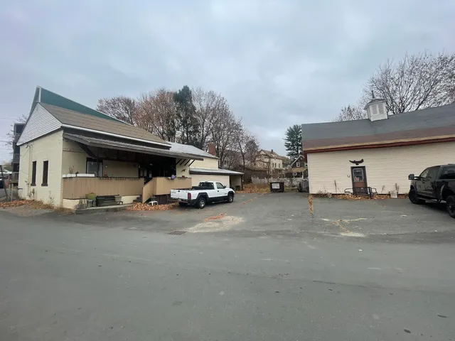 $120,000 | 15 Veteran Court, Waterville, ME 04901