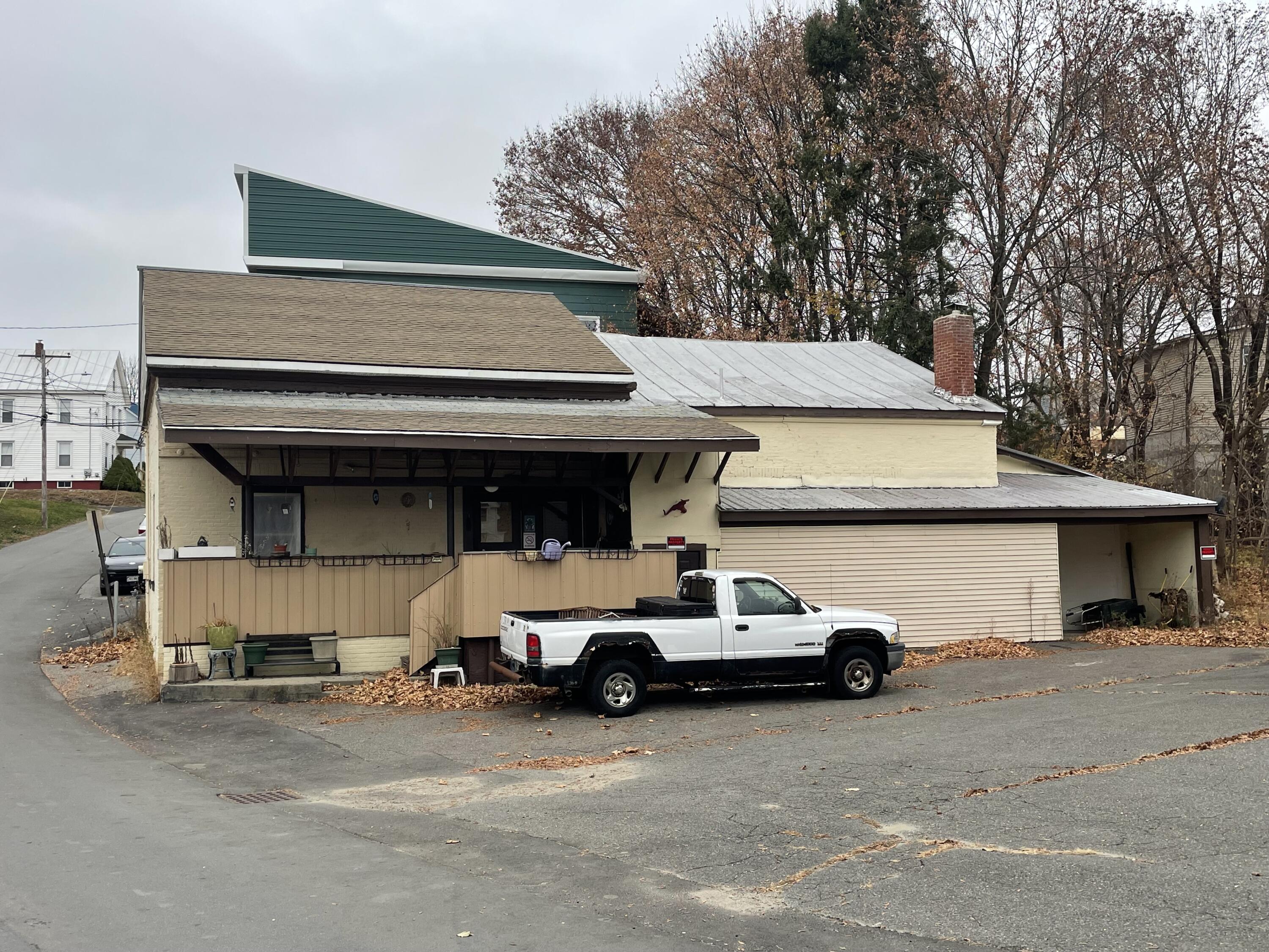 15 Veteran Court Waterville, ME 04901 - Photo 2 of 32 IMG_6545