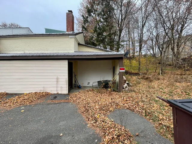 $120,000 | 15 Veteran Court, Waterville, ME 04901