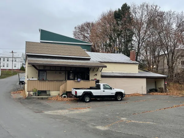 $120,000 | 15 Veteran Court, Waterville, ME 04901
