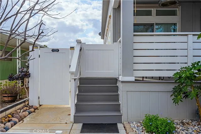a view of a back yard of the house