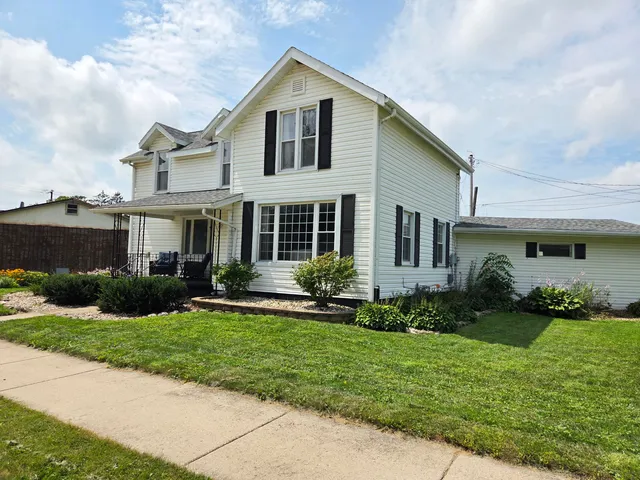 $224,500 | 193 Martin Street, Sharon, WI 53585