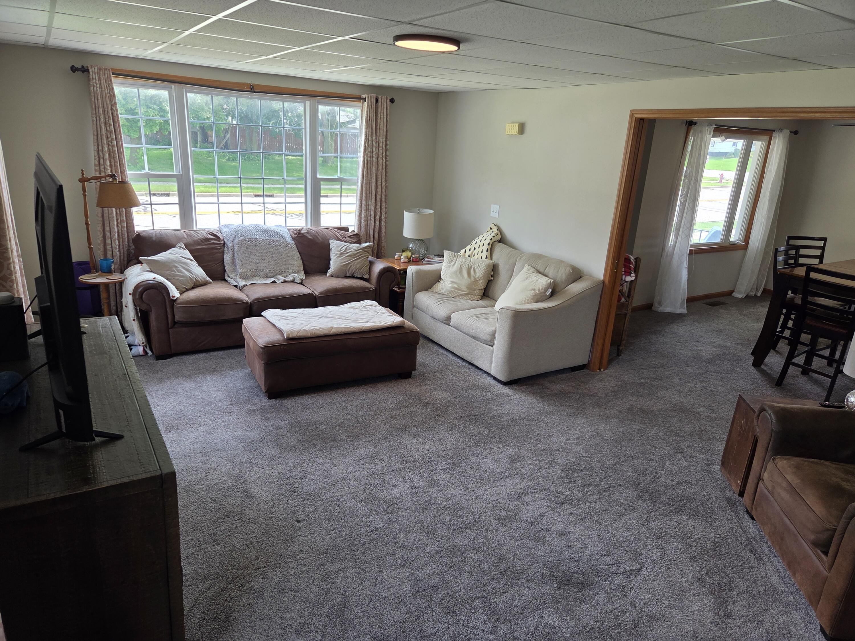 193 Martin Street Sharon, WI 53585 - Photo 9 of 27 1000008811