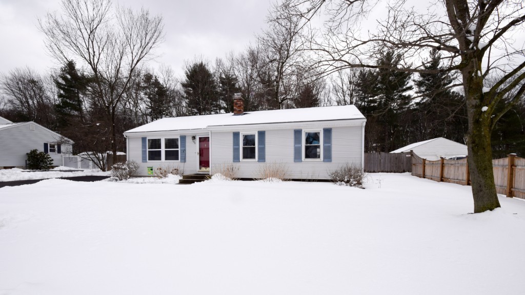 208 Ellendale Circle Springfield, MA 01128 - Photo 26 of 27 Gallery Image 26