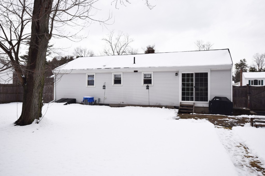 208 Ellendale Circle Springfield, MA 01128 - Photo 27 of 27 Gallery Image 27
