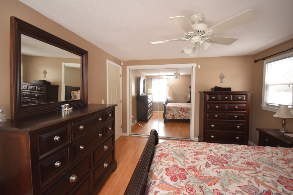 208 Ellendale Circle Springfield, MA 01128 - Photo 8 of 27 Gallery Image 8