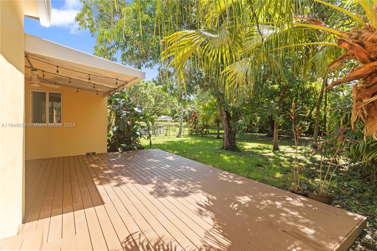 610 Southwest 25th Road Miami, FL 33129 - Photo 46 of 46 a view of a backyard of the house