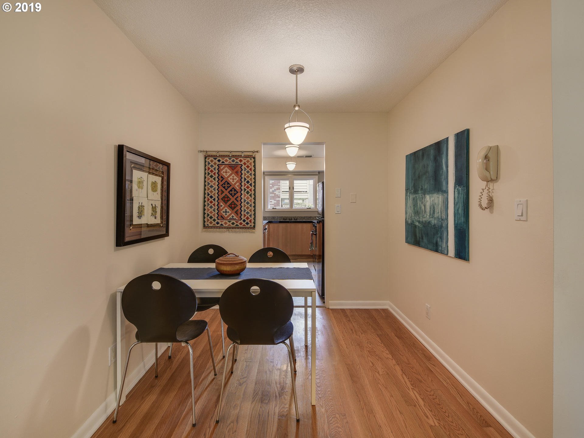 2425 Southwest 19th Avenue, Unit 2 Portland, OR 97201 - Photo 9 of 22 Gallery Image 9