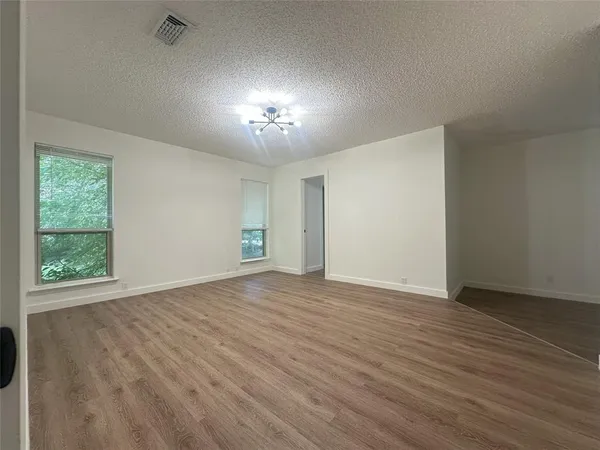 $2,000 | 6105 Rayburn Court, Fort Worth, TX 76133
