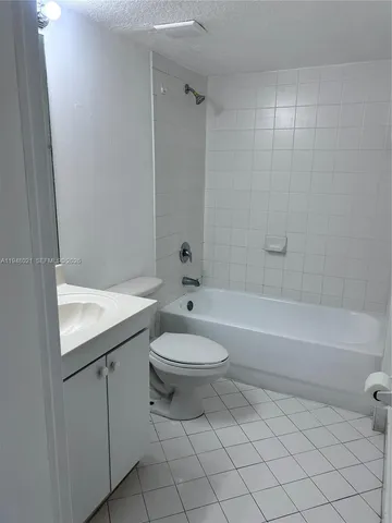 $2,000 | 1270 Southeast 31st Court, Unit 10135, Homestead, FL 33035