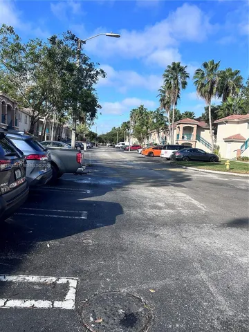 $2,000 | 1270 Southeast 31st Court, Unit 10135, Homestead, FL 33035