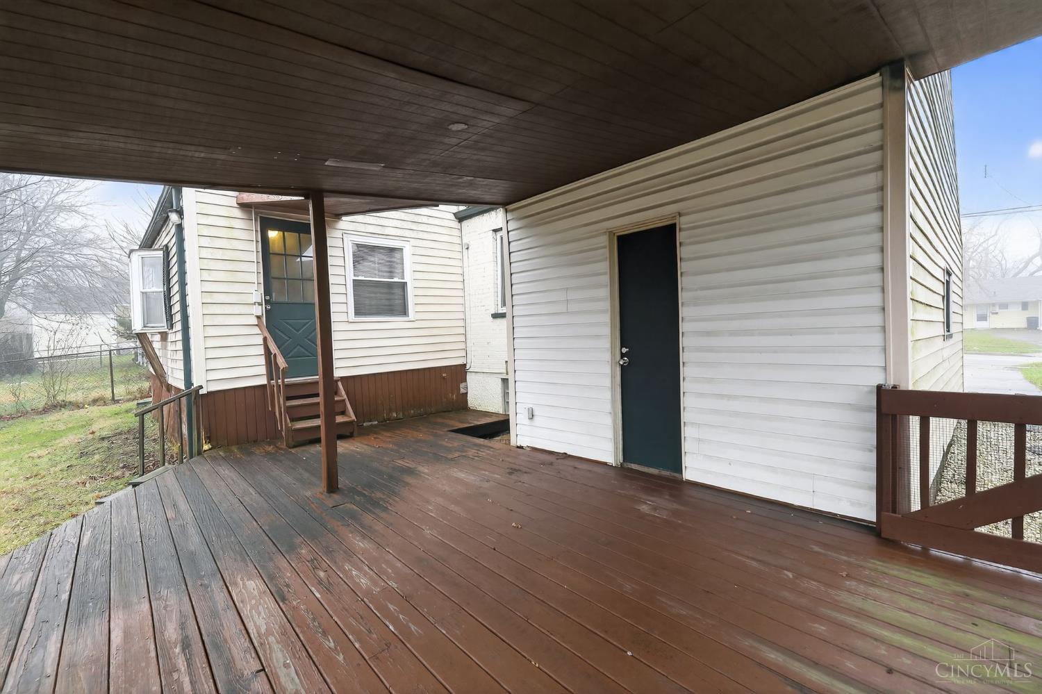8634 Daly Road Cincinnati, OH 45231 - Photo 29 of 34
