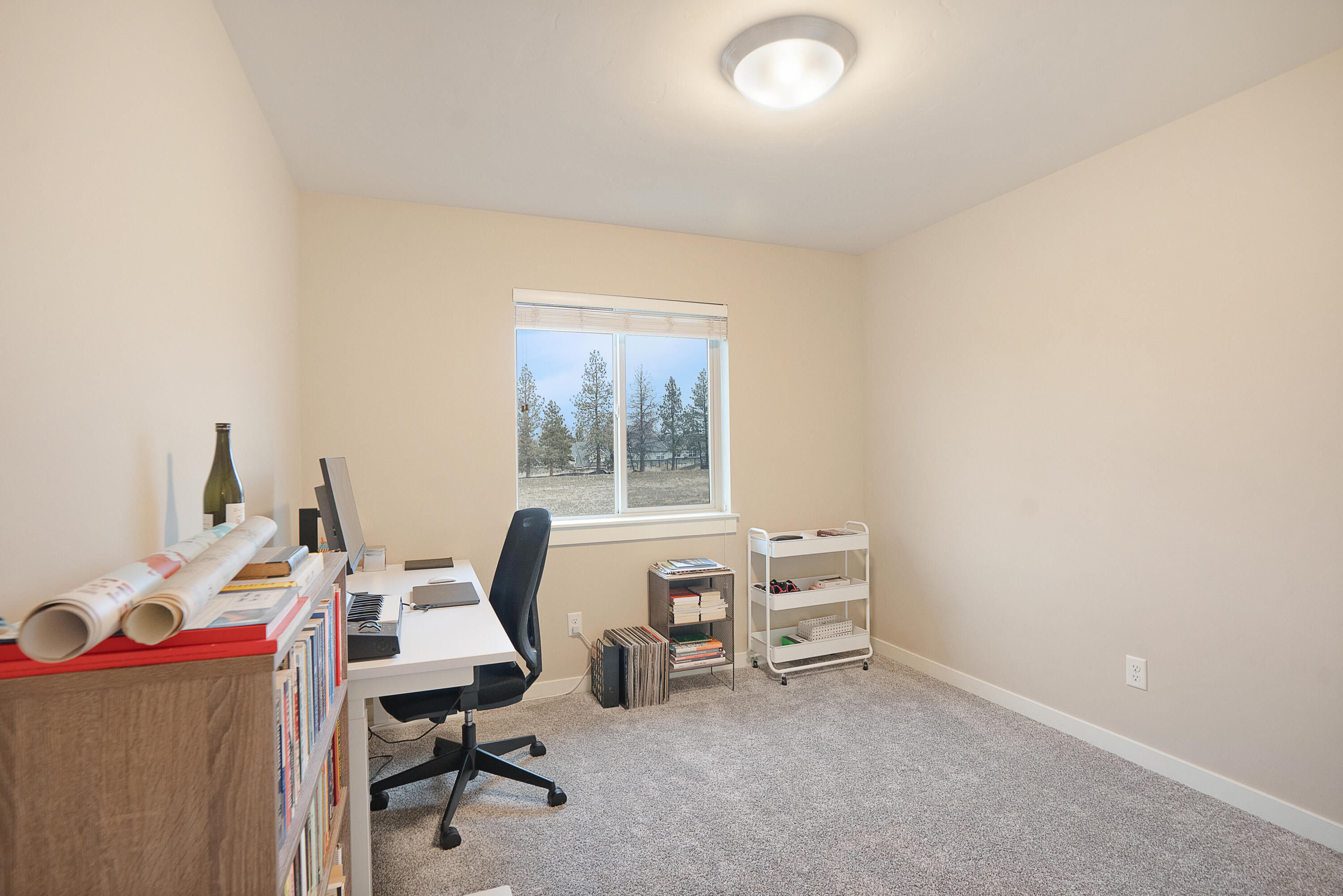 612 Northeast Vail Lane Bend, OR 97701 - Photo 21 of 32