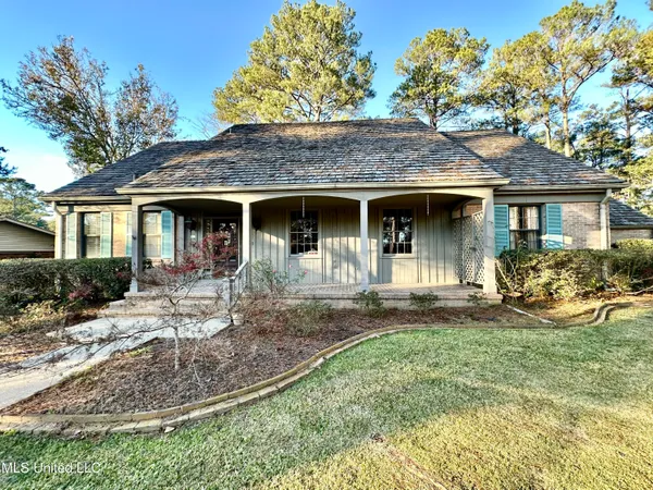 $397,500 | 400 Charles Street, Brookhaven, MS 39601