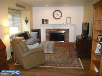3102 Georgetown Road Cinnaminson, NJ 08077 - Photo 9 of 12 Family Room