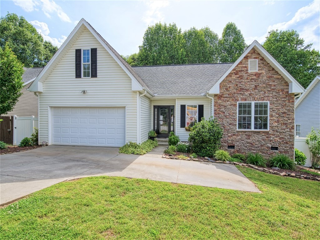 103 Riviera Circle Anderson, SC 29621 - Photo 1 of 22 Gallery Image 1