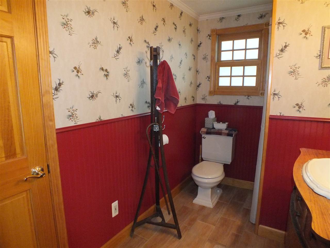 154 Highview Road Traverse City, MI 49696 - Photo 24 of 53 1801040-23.JPG