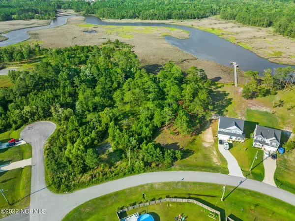 $89,000 | 276 East Ivybridge Drive, Hubert, NC 28539