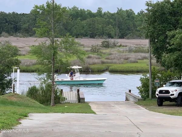 $89,000 | 276 East Ivybridge Drive, Hubert, NC 28539