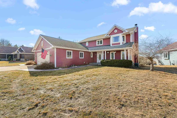 $585,000 | 718 Stow Street, Horicon, WI 53032