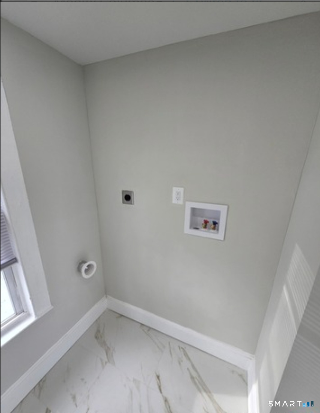 80 Dickerman Street New Haven, CT 06511 - Photo 12 of 12 a view of room