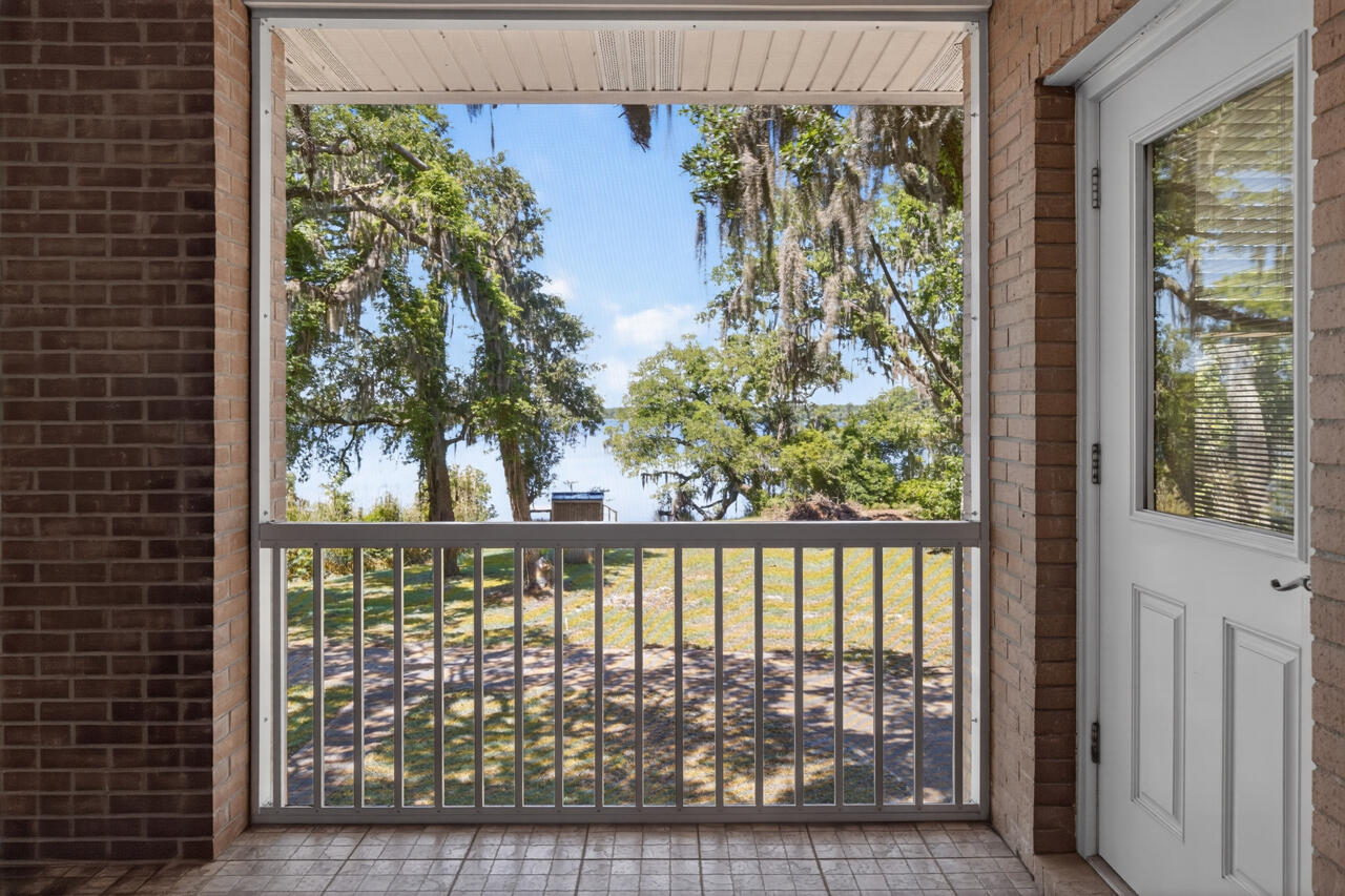 7348 Highway 20 Freeport, FL 32439 - Photo 37 of 49 46-U3A4310