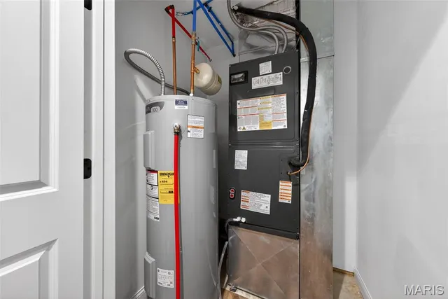 $399,900 | 131 Great Oaks Drive, Wright City, MO 63390