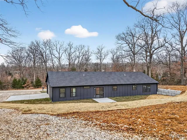 $399,900 | 131 Great Oaks Drive, Wright City, MO 63390