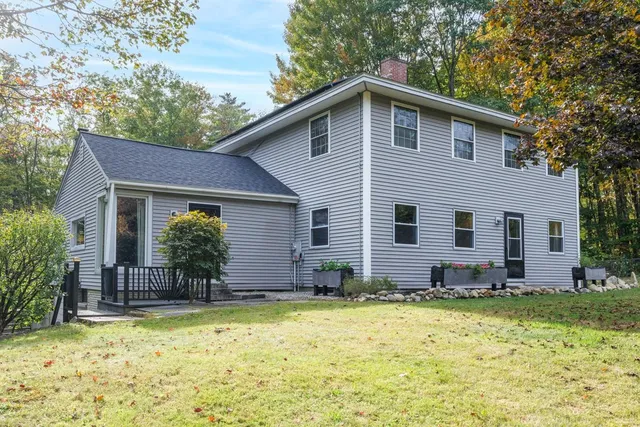 $490,000 | 45 Little Pond Road, Concord, NH 03301