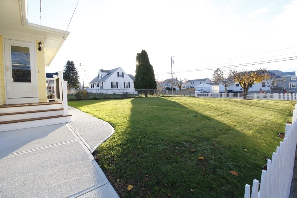 433 Slade Street Fall River, MA 02724 - Photo 9 of 28 Gallery Image 9