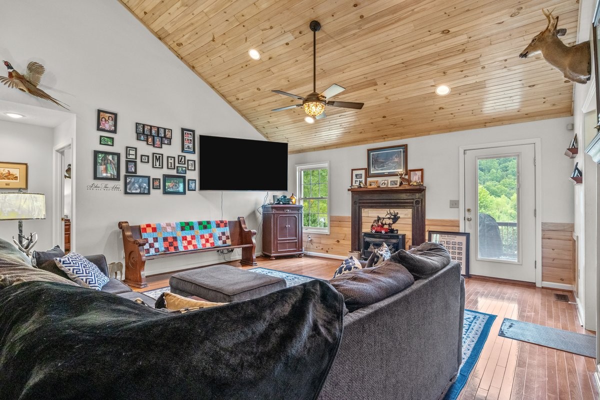 21 Spring Creek Road Waverly, TN 37185 - Photo 32 of 61 Gallery Image 32