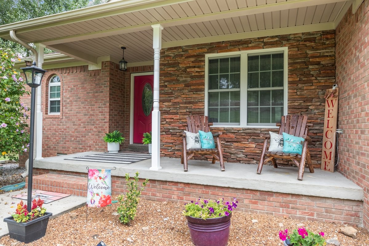 21 Spring Creek Road Waverly, TN 37185 - Photo 6 of 61 Gallery Image 6